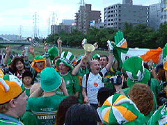 場外でのアイルランドサポーター