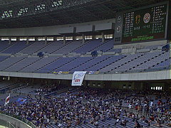 スタンドとモニタ